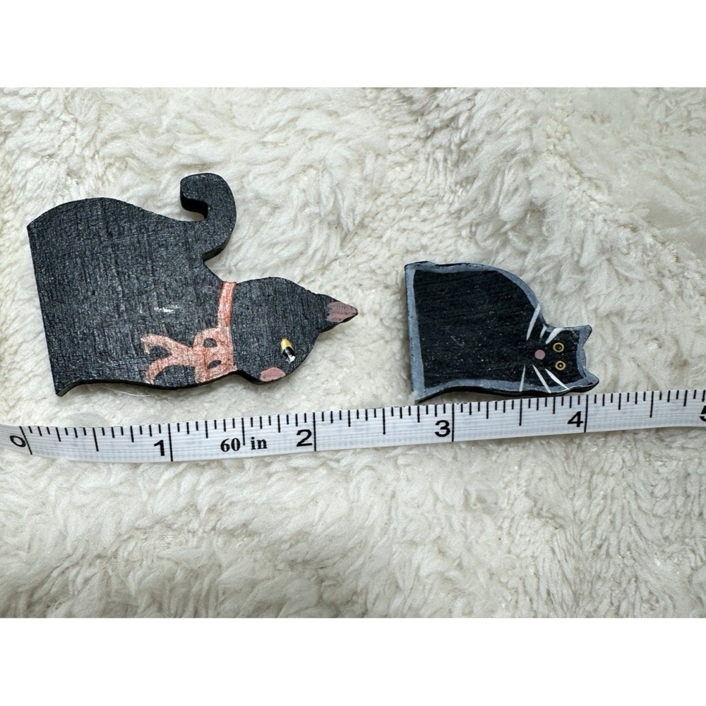 Set of 2 Hand Painted Vintage Wooden Whimsical Black Cat Halloween Fall Brooches - Picture 5 of 5